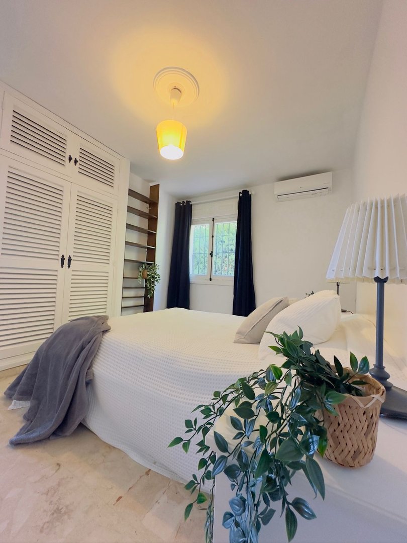 5 Bed Detached Villa in Benalmadena