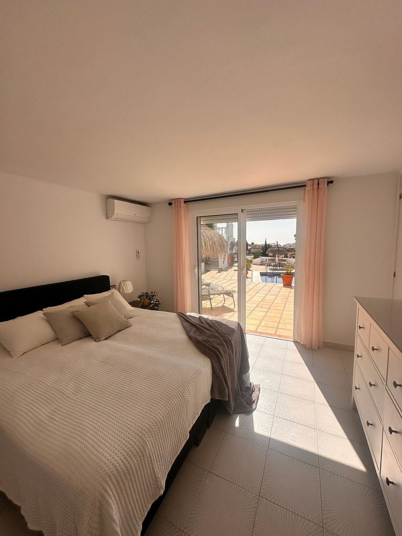 5 Bed Detached Villa in Benalmadena