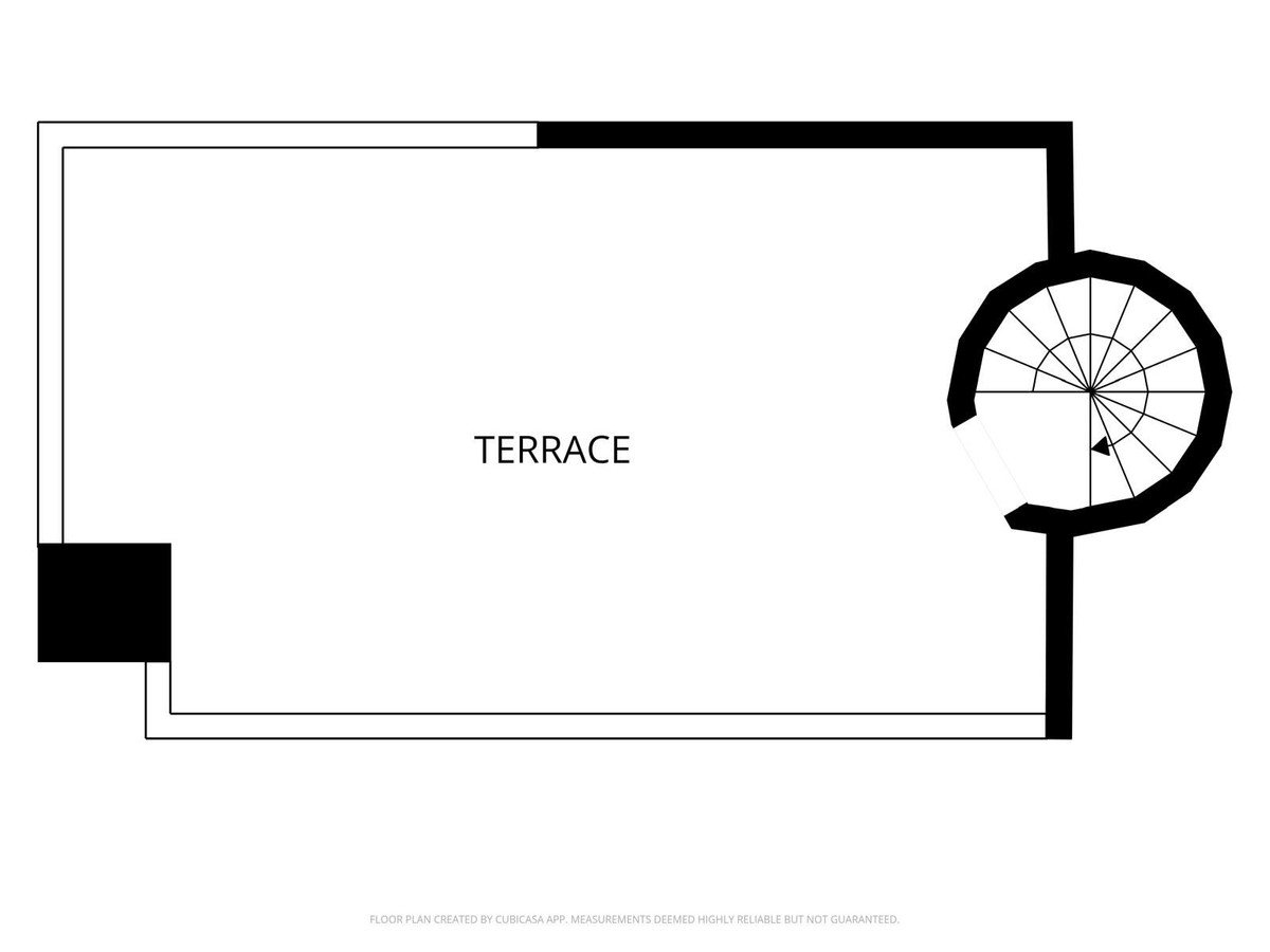 3 Bed Penthouse in New Golden Mile