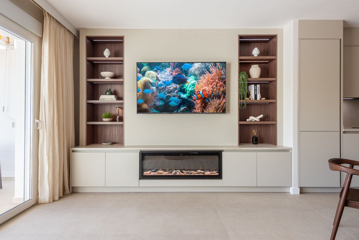 3 Bed Penthouse in New Golden Mile