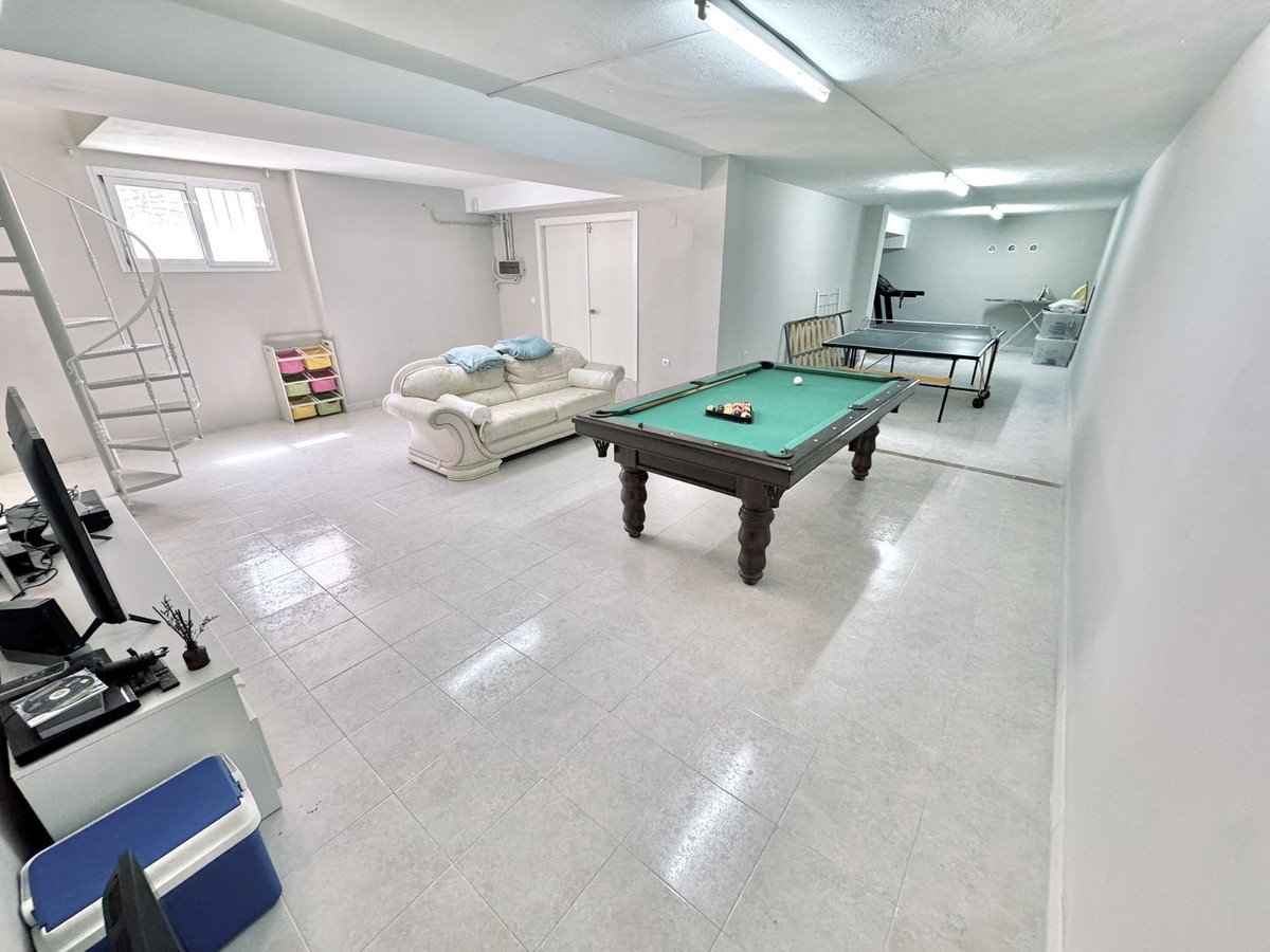 4 Bed Detached Villa in Calahonda