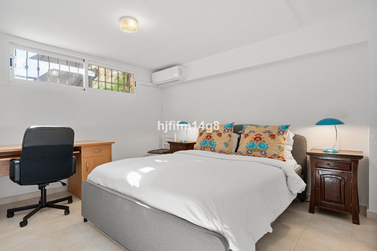 4 Bed Townhouse in Nueva Andalucía