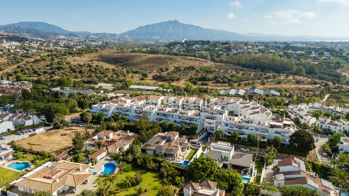 4 Bed Detached Villa in Estepona