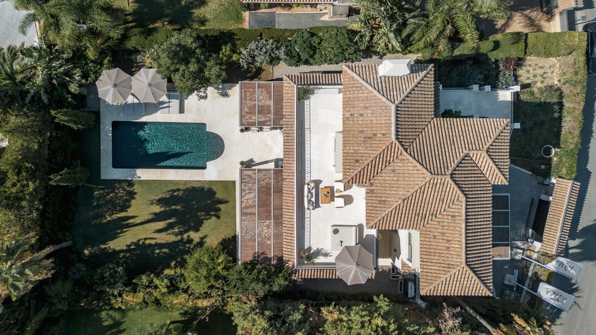 5 Bed Detached Villa in Nueva Andalucía