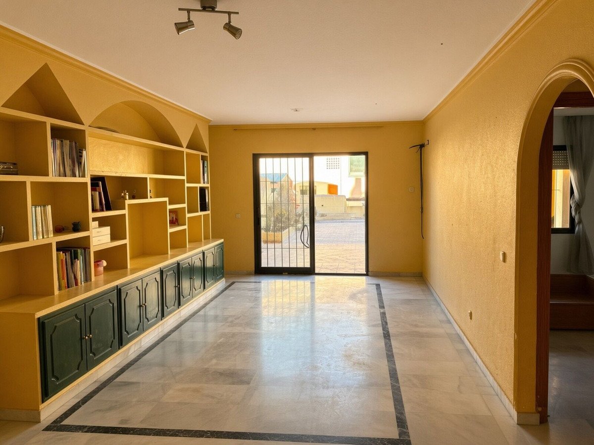 3 Bed Ground Floor Apartment in Bel Air