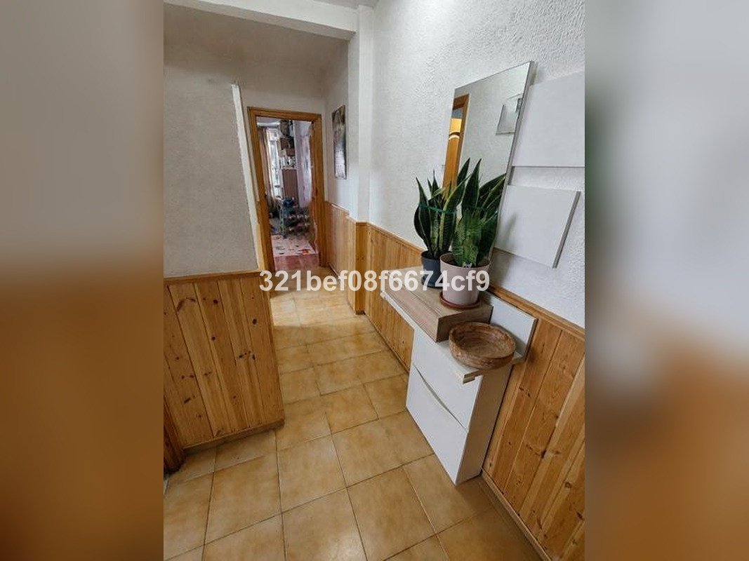 3 Bed Middle Floor Apartment in Estepona