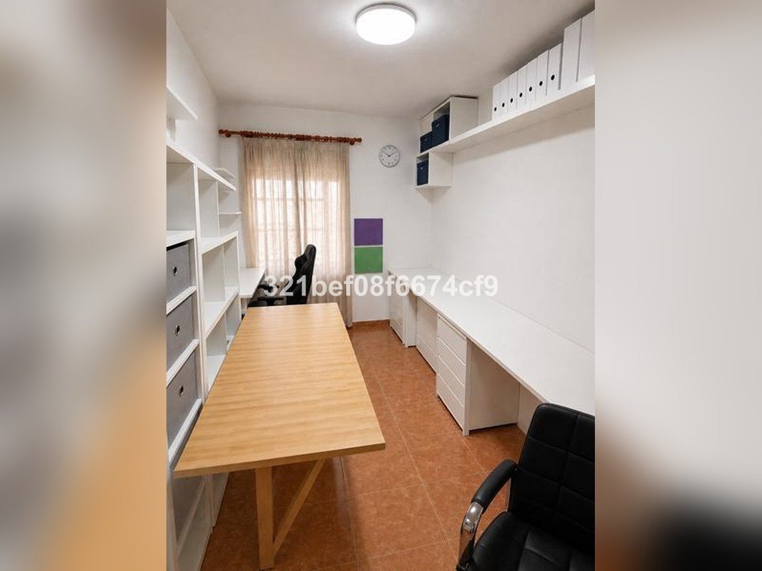 3 Bed Middle Floor Apartment in Estepona