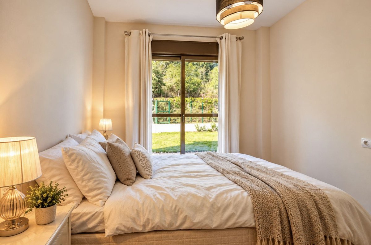 2 Bed Ground Floor Apartment in New Golden Mile