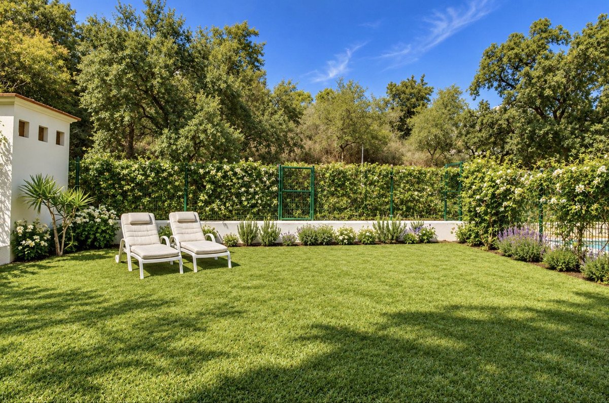 2 Bed Ground Floor Apartment in New Golden Mile
