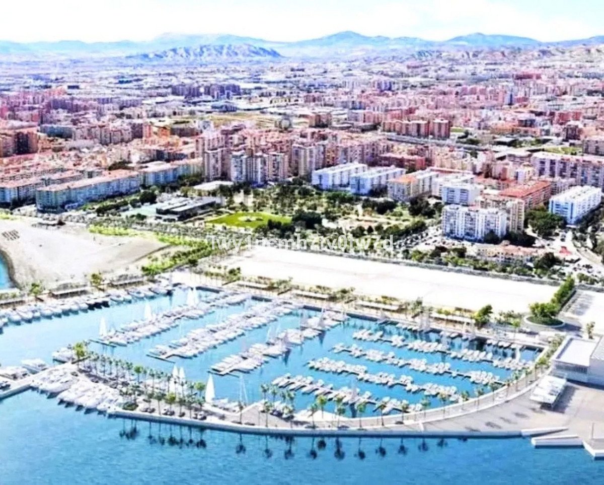 Residential Plot in Huelin