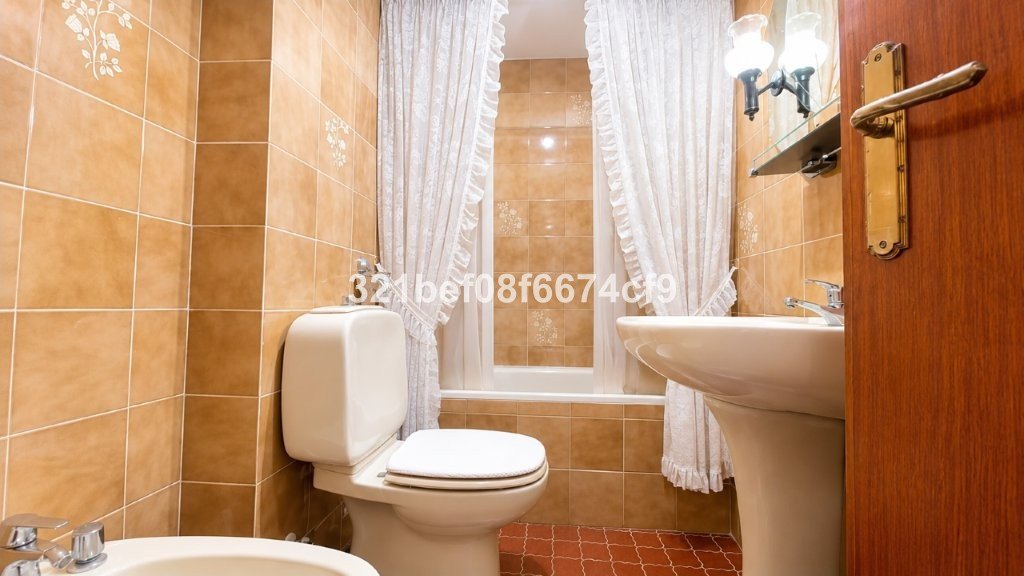 4 Bed Ground Floor Apartment in Málaga