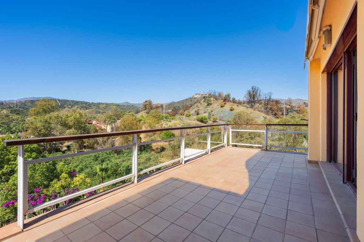 3 Bed Duplex in Los Flamingos