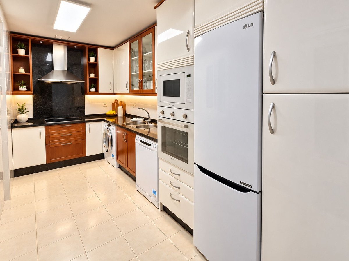 2 Bed Ground Floor Apartment in Miraflores