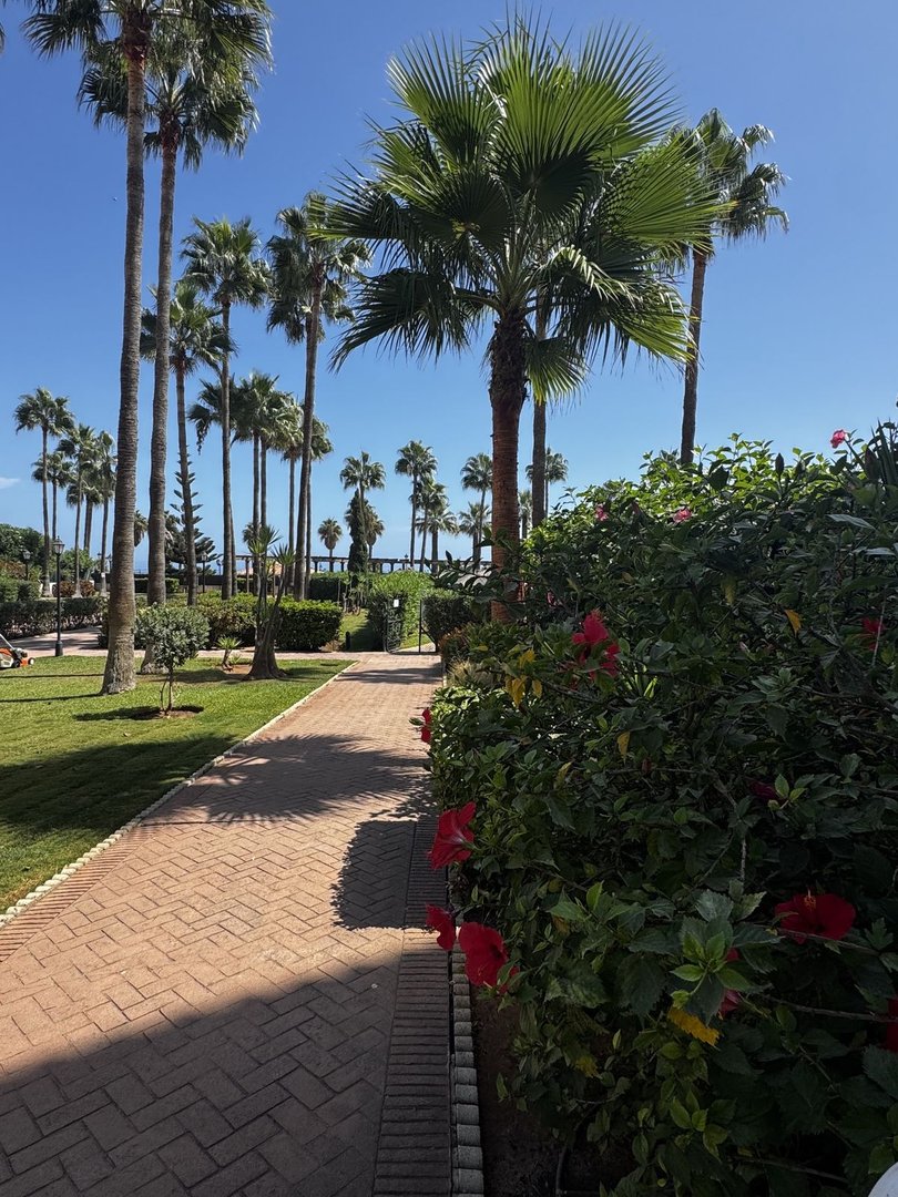 2 Bed Middle Floor Apartment in San Luis de Sabinillas
