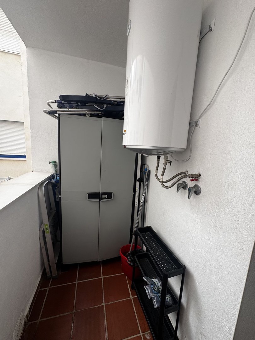 2 Bed Middle Floor Apartment in San Luis de Sabinillas