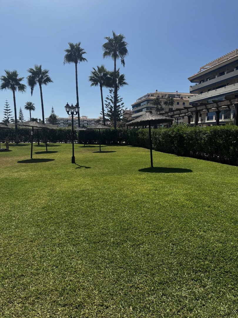 2 Bed Middle Floor Apartment in San Luis de Sabinillas