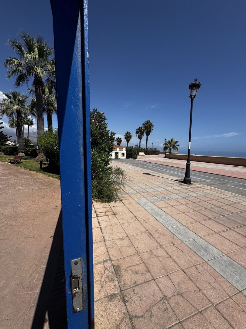 2 Bed Middle Floor Apartment in San Luis de Sabinillas