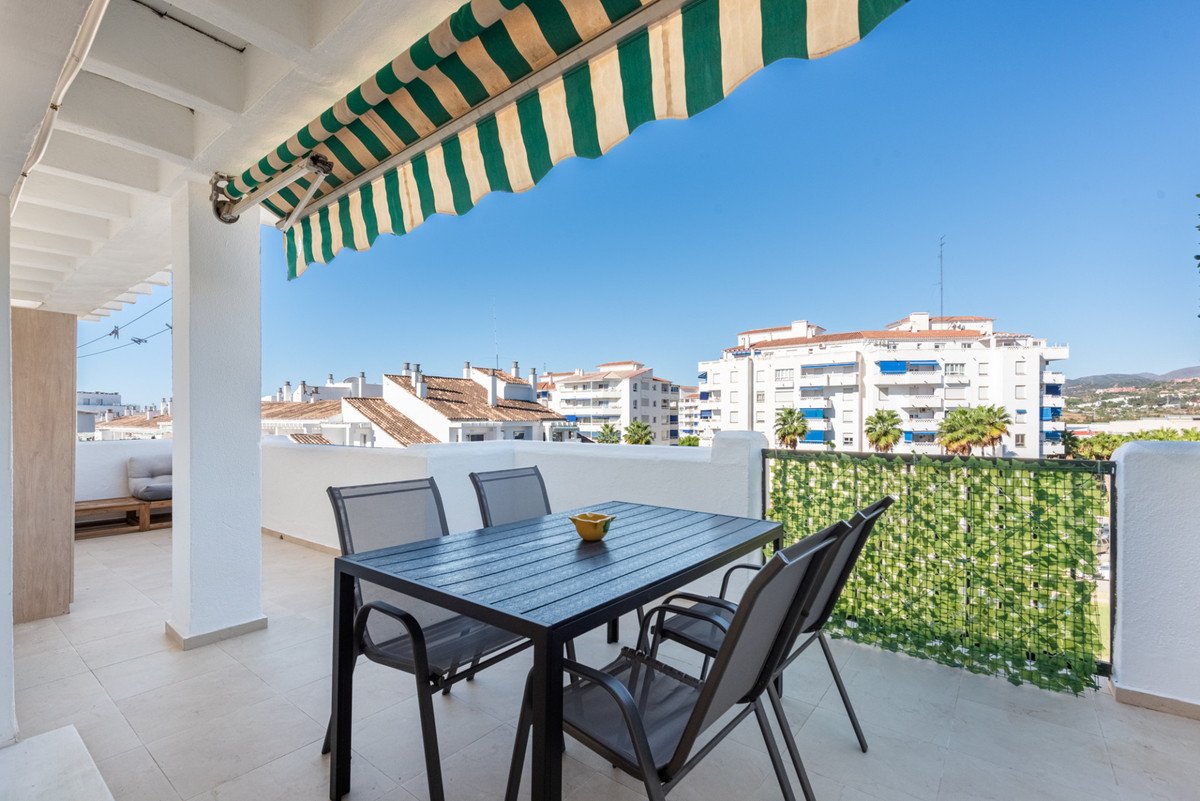 2 Bed Penthouse in La Campana