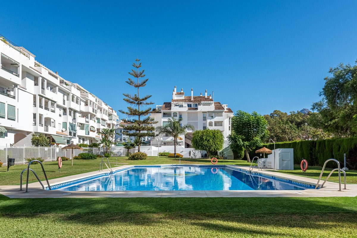 2 Bed Penthouse in La Campana