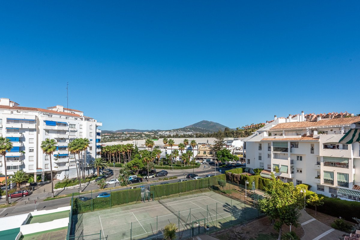 2 Bed Penthouse in La Campana