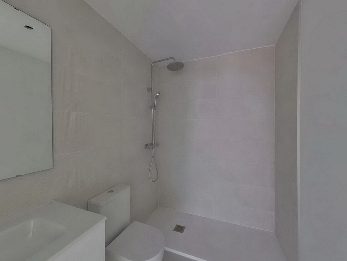 2 Bed Penthouse in Benalmadena Pueblo