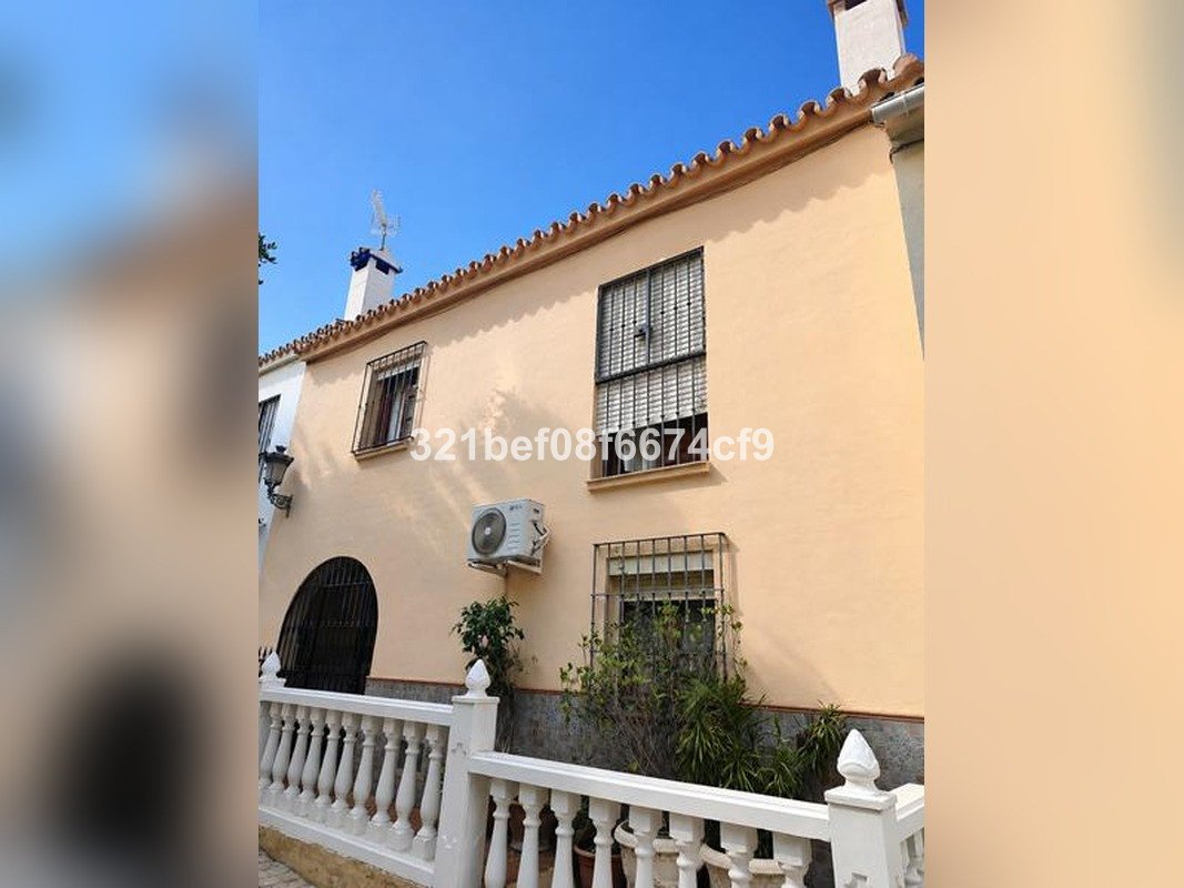 4 Bed Townhouse in Estepona