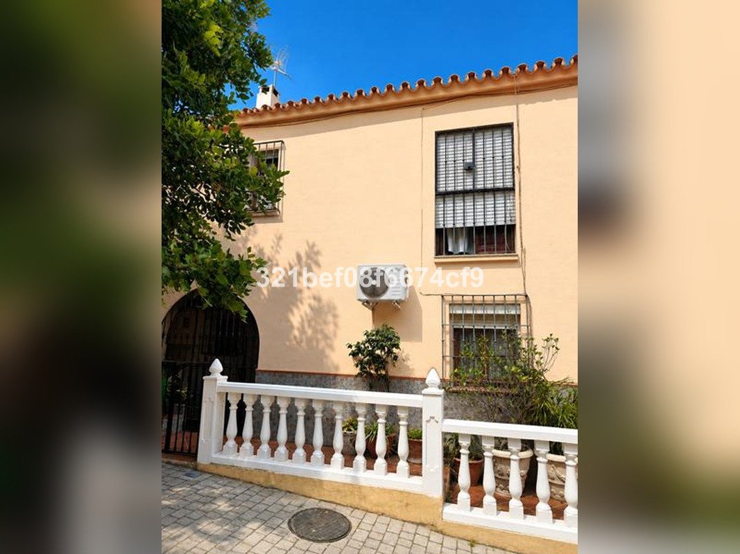 4 Bed Townhouse in Estepona