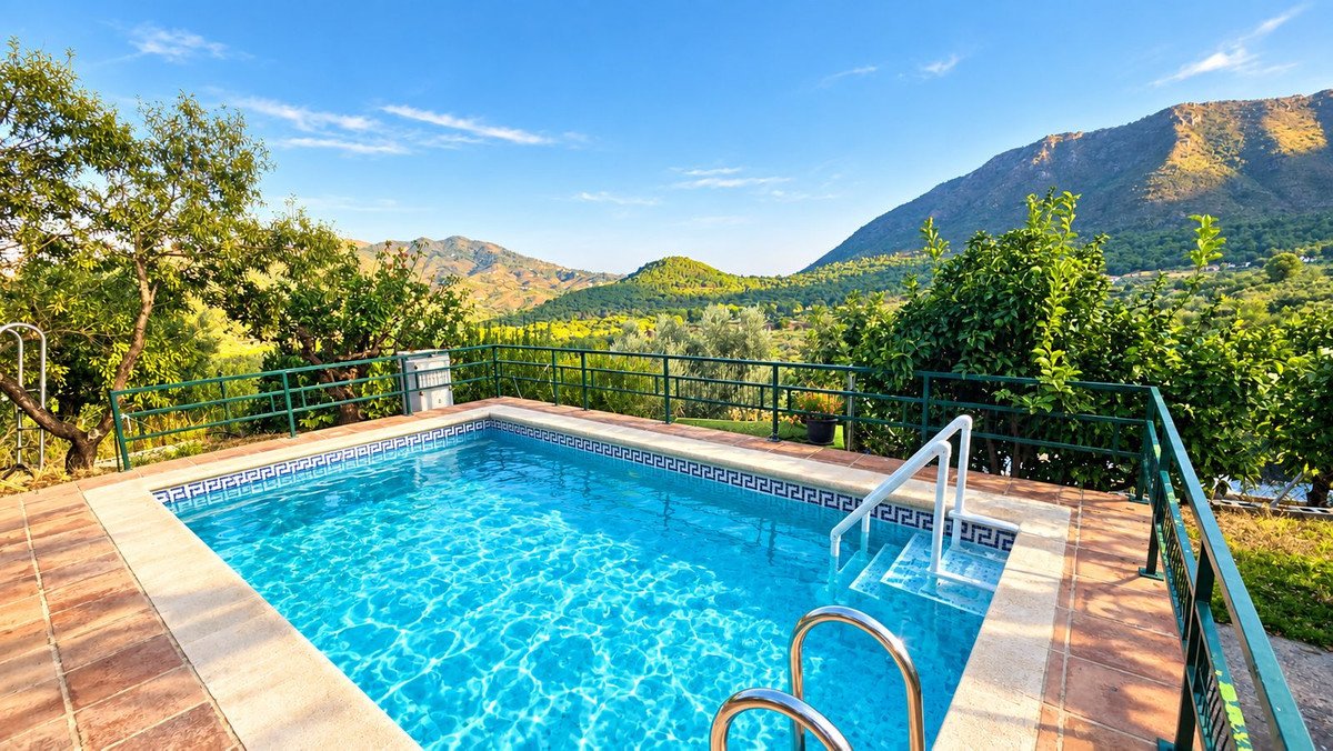 4 Bed Finca - Cortijo in Ojén