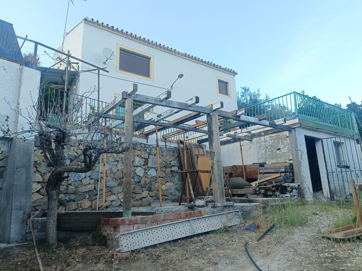 4 Bed Finca - Cortijo in Ojén