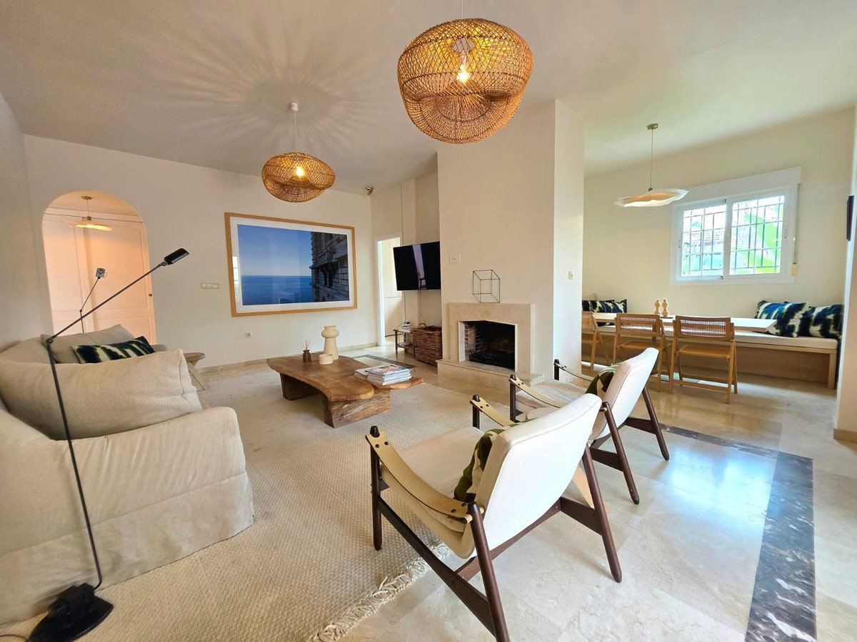 3 Bed Ground Floor Apartment in Aloha