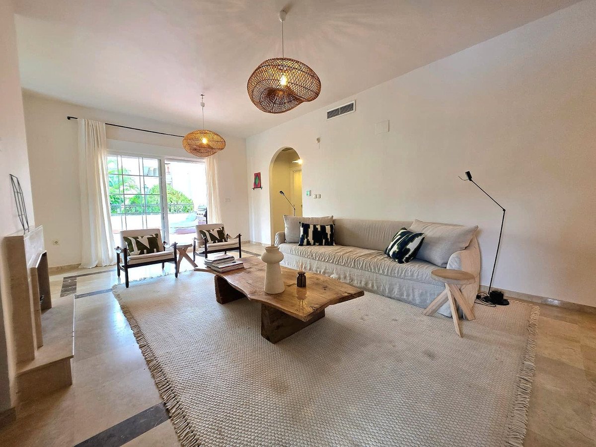 3 Bed Ground Floor Apartment in Aloha