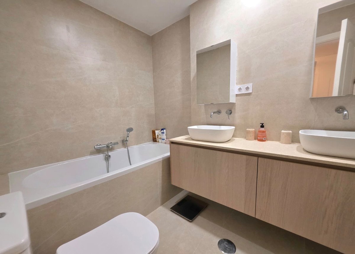 3 Bed Ground Floor Apartment in Aloha