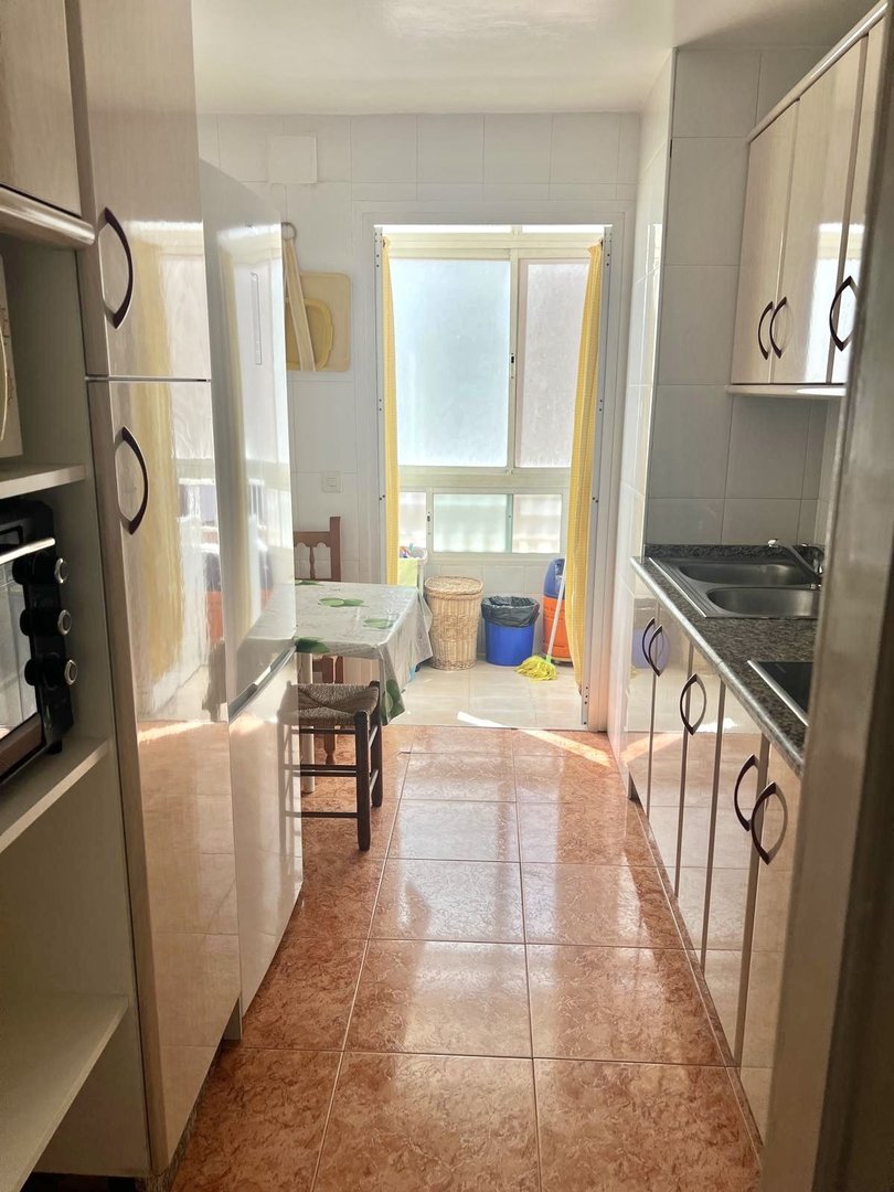 2 Bed Middle Floor Apartment in Fuengirola