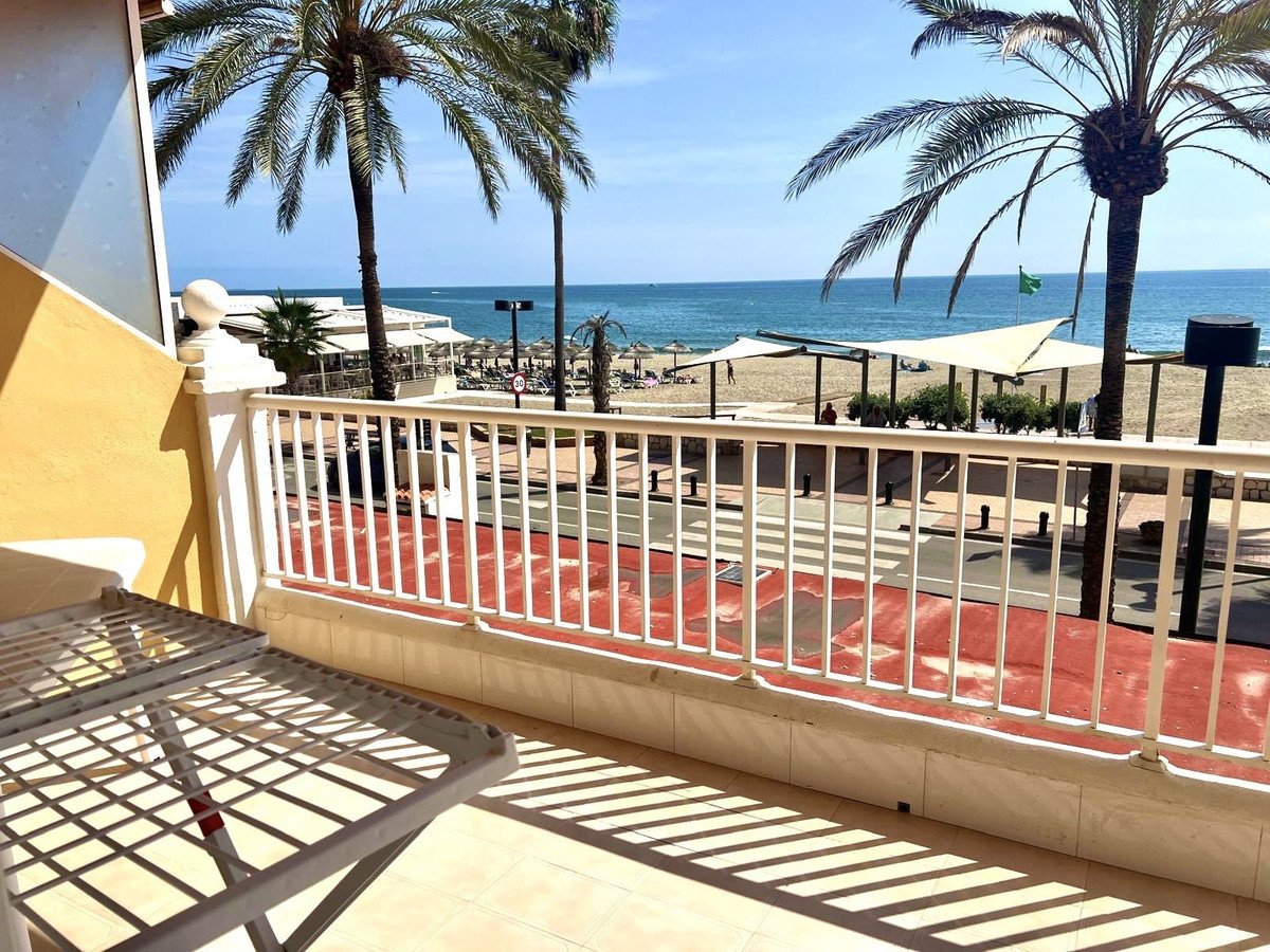 2 Bed Middle Floor Apartment in Fuengirola