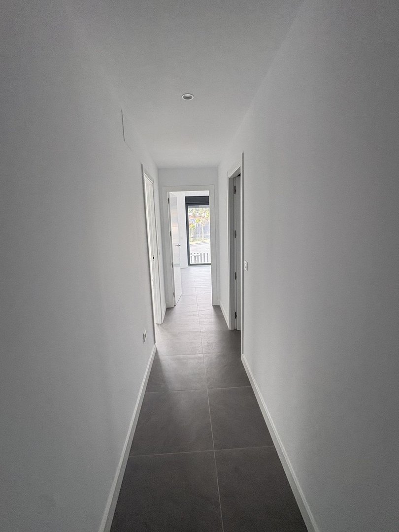 3 Bed Middle Floor Apartment in El Chaparral
