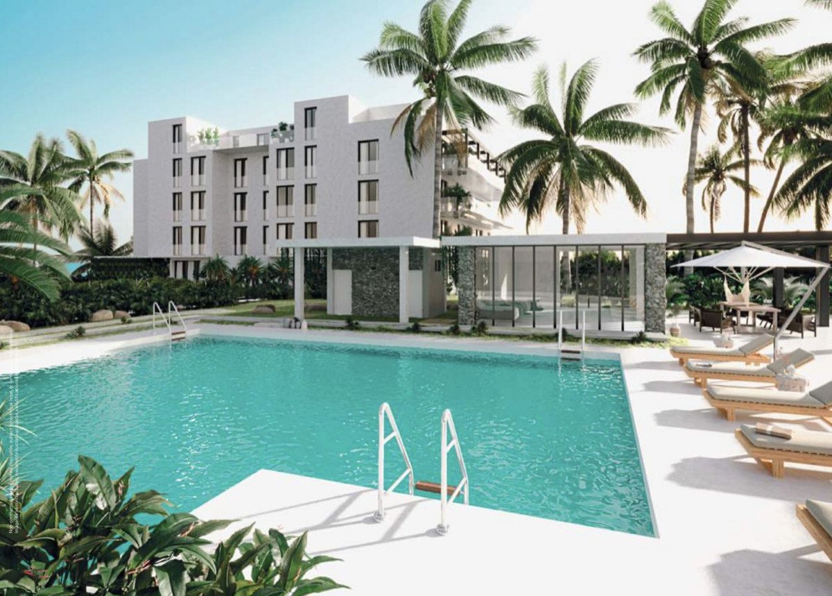 3 Bed Middle Floor Apartment in El Chaparral
