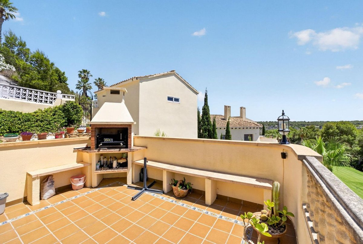 5 Bed Detached Villa in Orihuela Costa