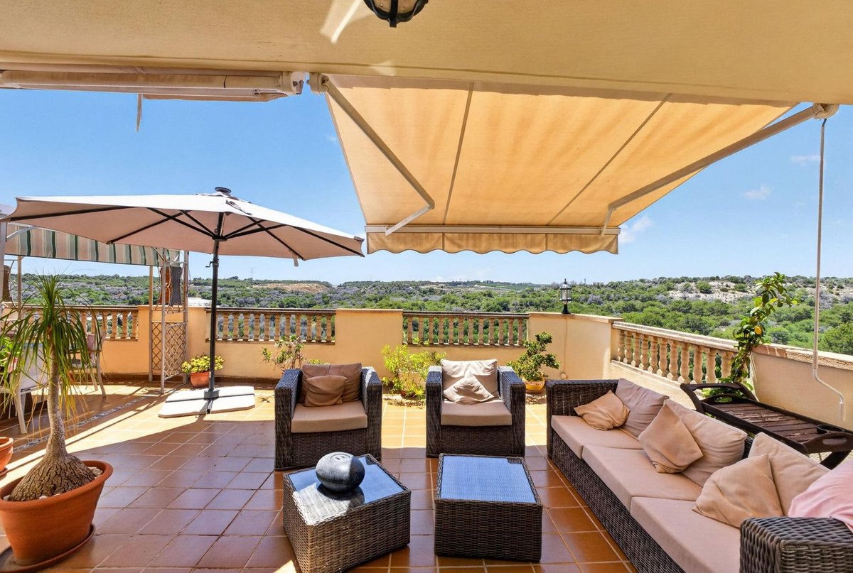 5 Bed Detached Villa in Orihuela Costa