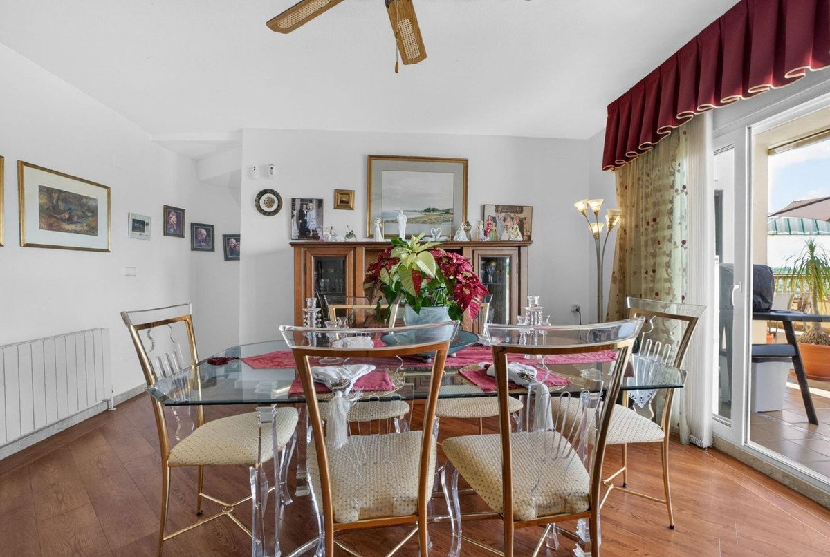 5 Bed Detached Villa in Orihuela Costa