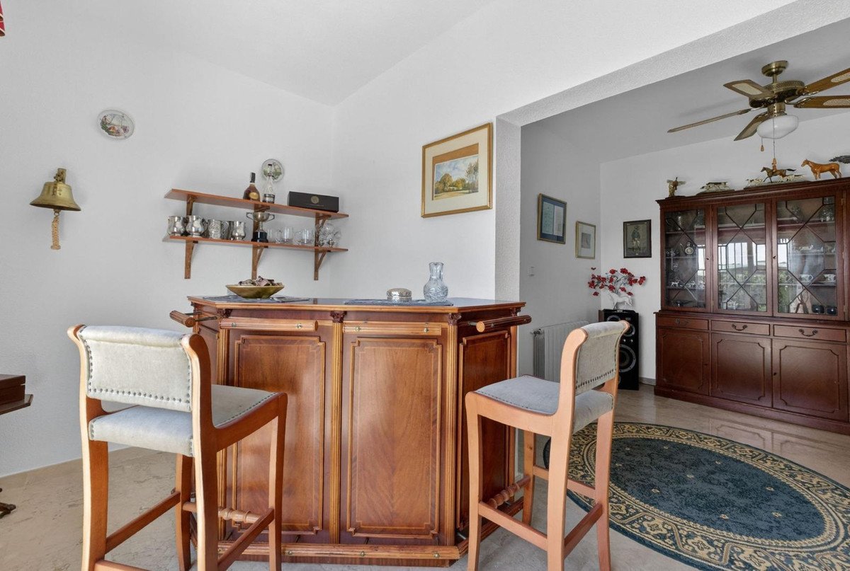 5 Bed Detached Villa in Orihuela Costa
