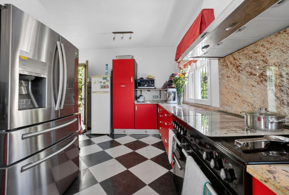 5 Bed Detached Villa in Orihuela Costa