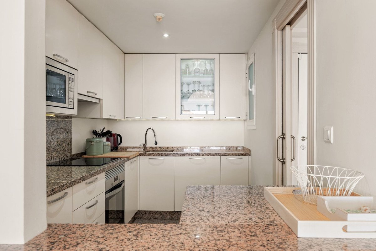 2 Bed Ground Floor Apartment in Estepona