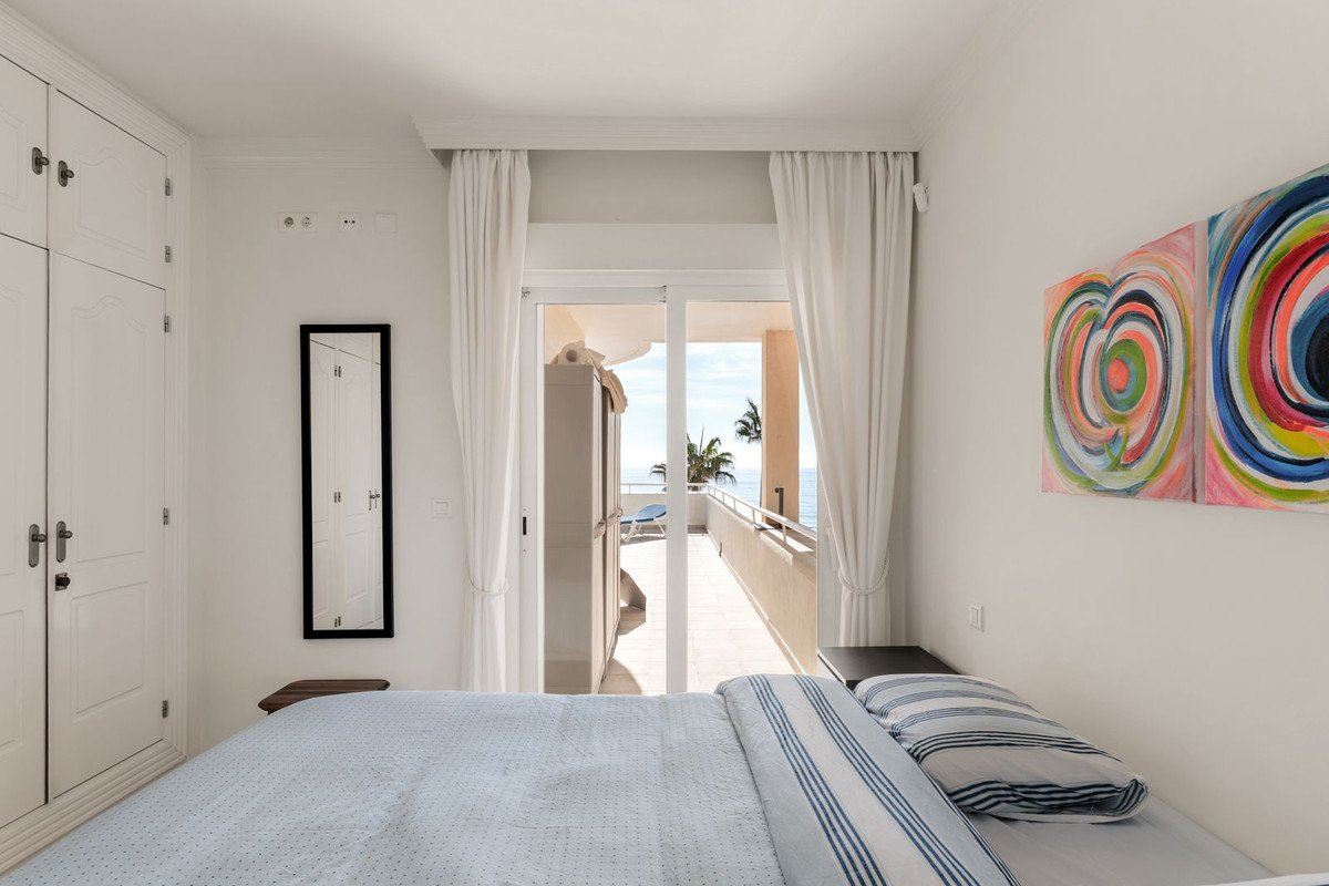 2 Bed Ground Floor Apartment in Estepona