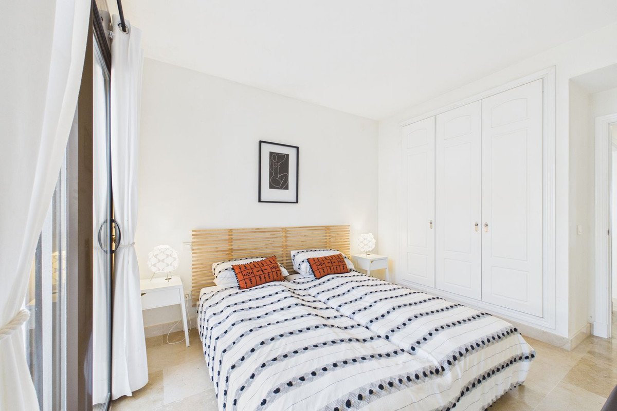 3 Bed Middle Floor Apartment in La Alcaidesa