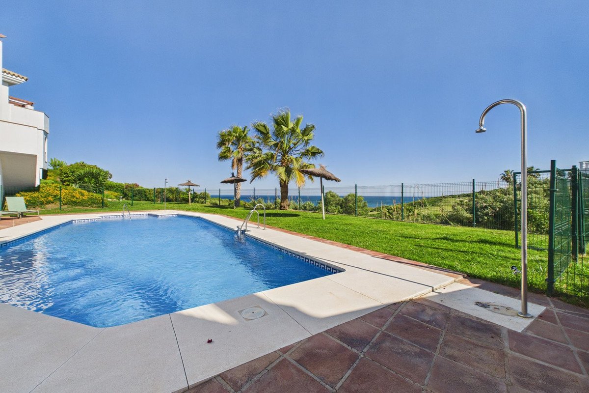 3 Bed Middle Floor Apartment in La Alcaidesa