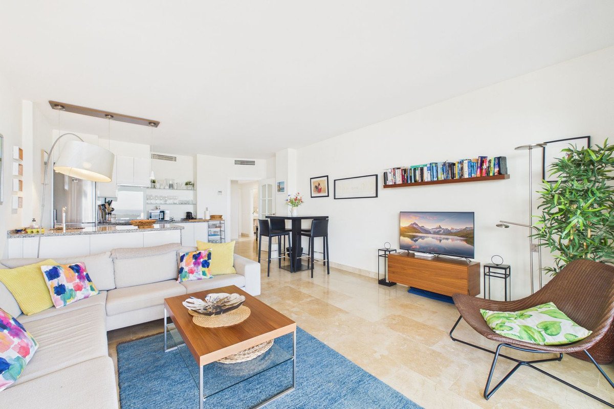 3 Bed Middle Floor Apartment in La Alcaidesa