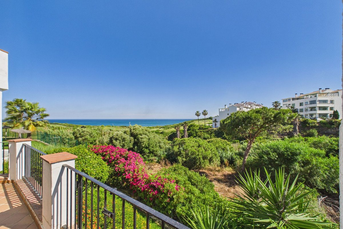 3 Bed Middle Floor Apartment in La Alcaidesa