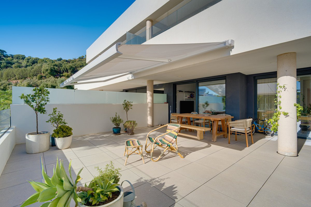 2 Bed Ground Floor Apartment in Altos de los Monteros