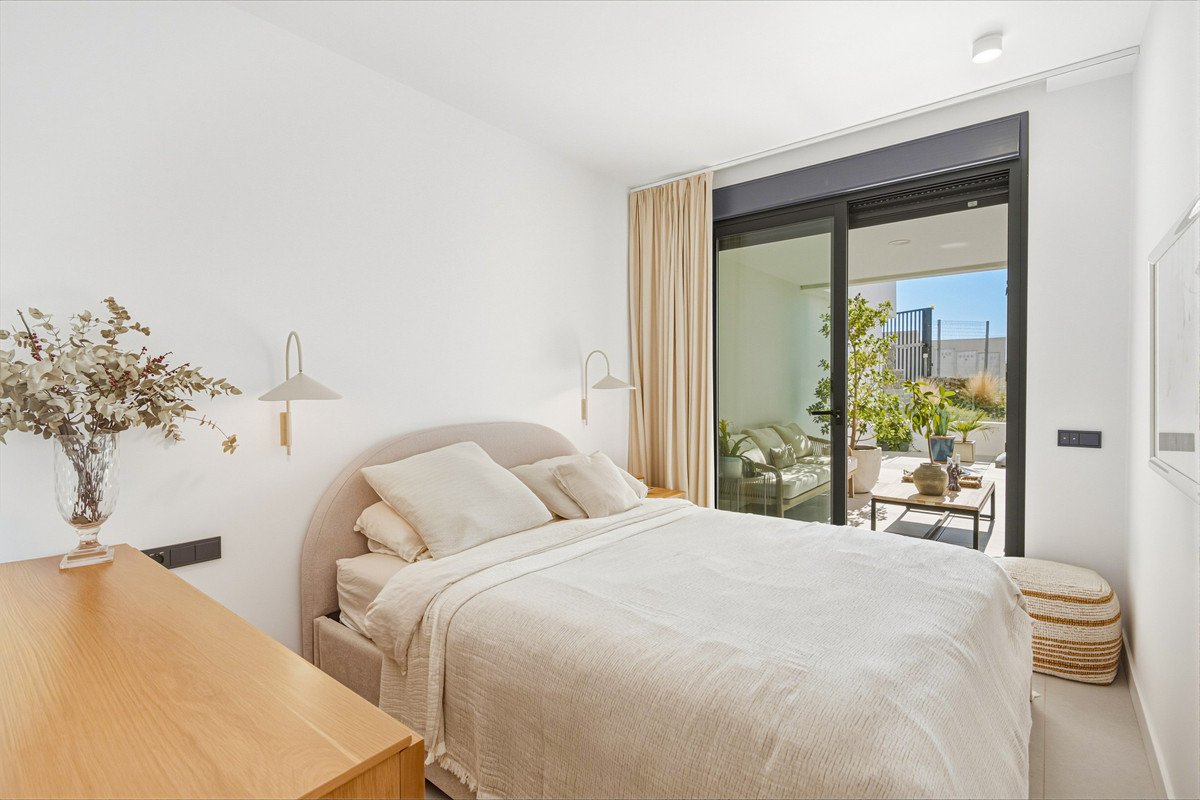 2 Bed Ground Floor Apartment in Altos de los Monteros