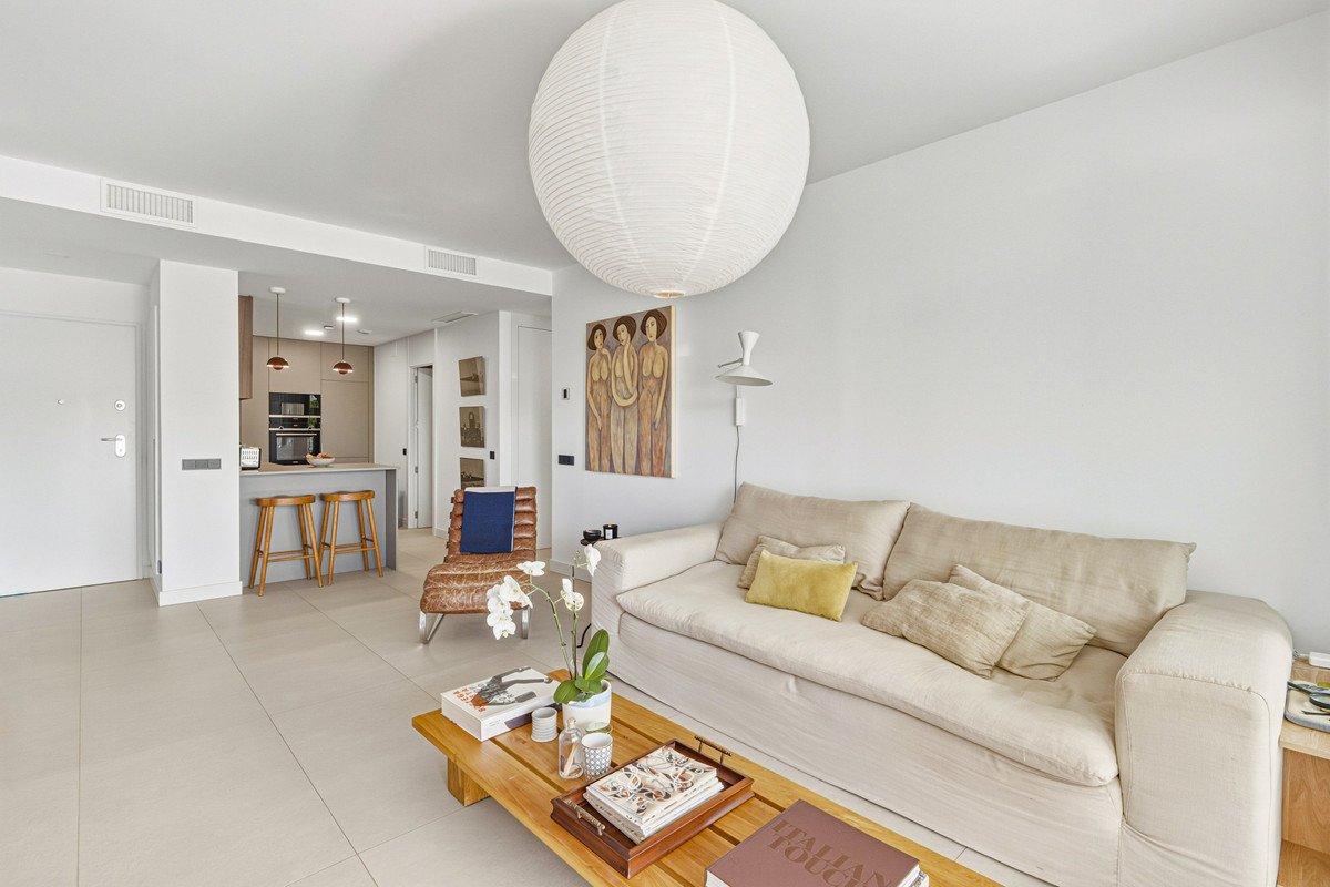 2 Bed Ground Floor Apartment in Altos de los Monteros